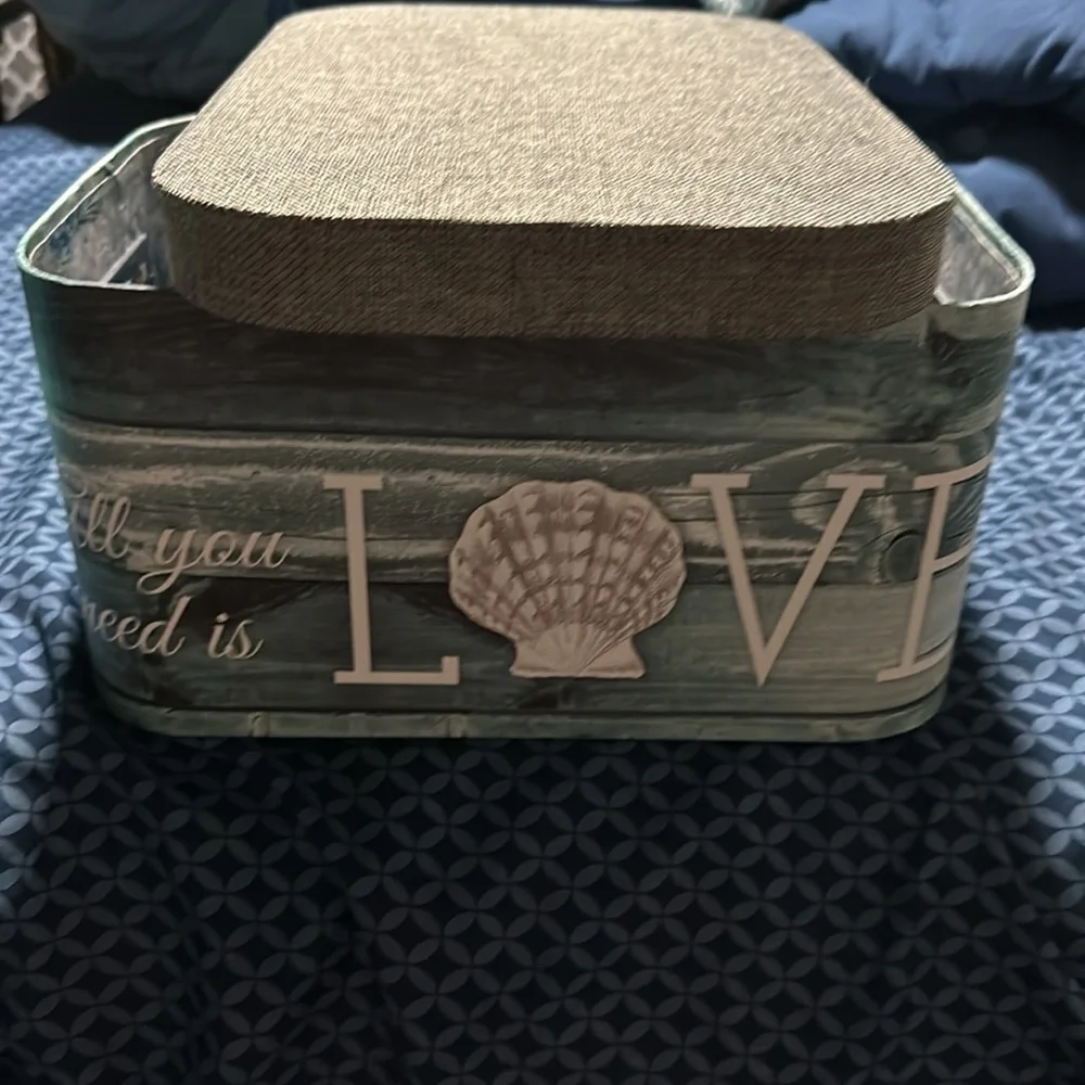 Seashell Container - Picture 4 of 4